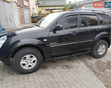 Чорний Cанг Йонг Rexton, об'ємом двигуна 2.7 л та пробігом 196 тис. км за 8200 $, фото 6 на Automoto.ua