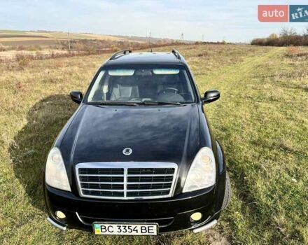 Черный Cанг Йонг Рекстон, объемом двигателя 2.7 л и пробегом 246 тыс. км за 6600 $, фото 13 на Automoto.ua