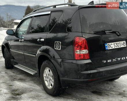 Чорний Cанг Йонг Rexton, об'ємом двигуна 2.7 л та пробігом 232 тис. км за 8400 $, фото 6 на Automoto.ua