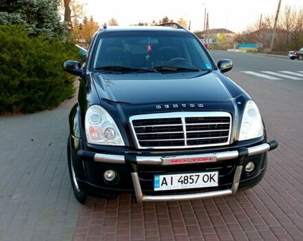 Чорний Cанг Йонг Rexton, об'ємом двигуна 2.7 л та пробігом 223 тис. км за 8600 $, фото 1 на Automoto.ua