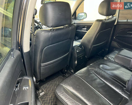 Чорний Cанг Йонг Rexton, об'ємом двигуна 2.69 л та пробігом 305 тис. км за 4999 $, фото 8 на Automoto.ua
