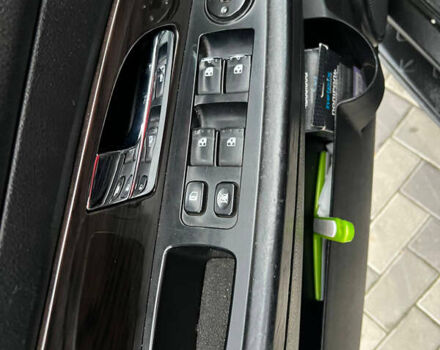 Черный Cанг Йонг Рекстон, объемом двигателя 2.7 л и пробегом 318 тыс. км за 8700 $, фото 10 на Automoto.ua