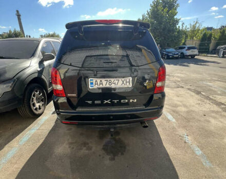Чорний Cанг Йонг Rexton, об'ємом двигуна 2.7 л та пробігом 250 тис. км за 8500 $, фото 4 на Automoto.ua