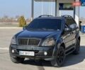 Черный Cанг Йонг Рекстон, объемом двигателя 2.7 л и пробегом 271 тыс. км за 8500 $, фото 5 на Automoto.ua