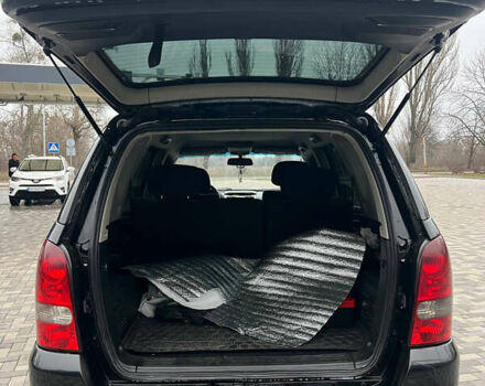 Черный Cанг Йонг Рекстон, объемом двигателя 2.7 л и пробегом 318 тыс. км за 8700 $, фото 13 на Automoto.ua