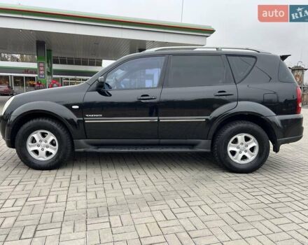 Чорний Cанг Йонг Rexton, об'ємом двигуна 2.7 л та пробігом 229 тис. км за 7500 $, фото 1 на Automoto.ua
