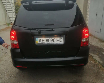 Чорний Cанг Йонг Rexton, об'ємом двигуна 2.7 л та пробігом 220 тис. км за 7000 $, фото 3 на Automoto.ua