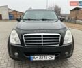 Чорний Cанг Йонг Rexton, об'ємом двигуна 2.7 л та пробігом 229 тис. км за 7500 $, фото 5 на Automoto.ua