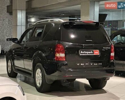 Черный Cанг Йонг Рекстон, объемом двигателя 2.7 л и пробегом 63 тыс. км за 11440 $, фото 5 на Automoto.ua