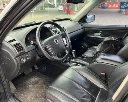 Чорний Cанг Йонг Rexton, об'ємом двигуна 2.7 л та пробігом 229 тис. км за 7500 $, фото 7 на Automoto.ua
