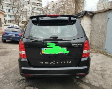 Черный Cанг Йонг Рекстон, объемом двигателя 2.7 л и пробегом 167 тыс. км за 8500 $, фото 1 на Automoto.ua