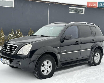 Чорний Cанг Йонг Rexton, об'ємом двигуна 2.7 л та пробігом 230 тис. км за 8499 $, фото 2 на Automoto.ua