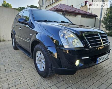 Чорний Cанг Йонг Rexton, об'ємом двигуна 2.7 л та пробігом 157 тис. км за 9900 $, фото 20 на Automoto.ua