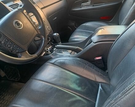 Чорний Cанг Йонг Rexton, об'ємом двигуна 2.7 л та пробігом 152 тис. км за 9700 $, фото 5 на Automoto.ua