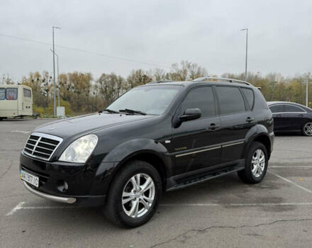 Черный Cанг Йонг Рекстон, объемом двигателя 2.7 л и пробегом 219 тыс. км за 10800 $, фото 1 на Automoto.ua