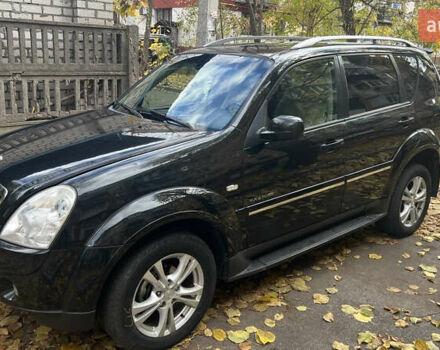 Чорний Cанг Йонг Rexton, об'ємом двигуна 2.7 л та пробігом 220 тис. км за 11000 $, фото 1 на Automoto.ua