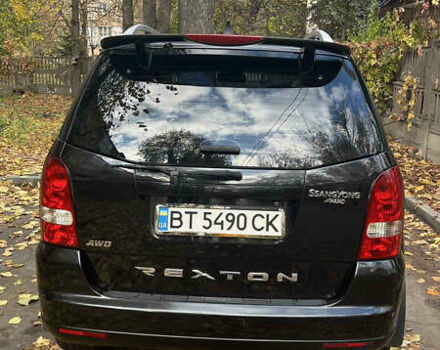 Чорний Cанг Йонг Rexton, об'ємом двигуна 2.7 л та пробігом 220 тис. км за 11000 $, фото 6 на Automoto.ua