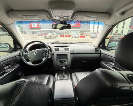 Черный Cанг Йонг Рекстон, объемом двигателя 2.7 л и пробегом 219 тыс. км за 10800 $, фото 18 на Automoto.ua