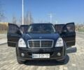 Черный Cанг Йонг Рекстон, объемом двигателя 2.7 л и пробегом 135 тыс. км за 9300 $, фото 2 на Automoto.ua