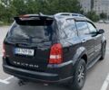 Чорний Cанг Йонг Rexton, об'ємом двигуна 2.7 л та пробігом 200 тис. км за 10500 $, фото 4 на Automoto.ua