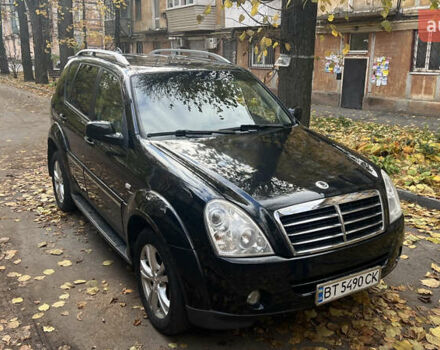 Чорний Cанг Йонг Rexton, об'ємом двигуна 2.7 л та пробігом 220 тис. км за 11000 $, фото 4 на Automoto.ua