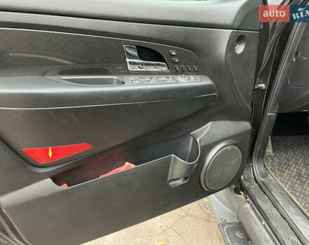 Чорний Cанг Йонг Rexton, об'ємом двигуна 2.7 л та пробігом 222 тис. км за 9000 $, фото 6 на Automoto.ua