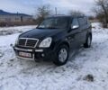 Черный Cанг Йонг Рекстон, объемом двигателя 2.7 л и пробегом 320 тыс. км за 10500 $, фото 6 на Automoto.ua