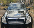 Чорний Cанг Йонг Rexton, об'ємом двигуна 2.7 л та пробігом 220 тис. км за 11000 $, фото 3 на Automoto.ua