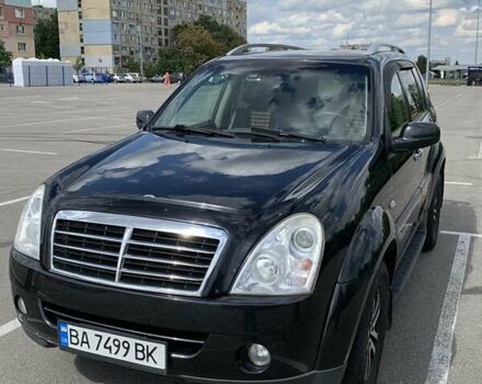 Чорний Cанг Йонг Rexton, об'ємом двигуна 2.7 л та пробігом 200 тис. км за 10500 $, фото 1 на Automoto.ua