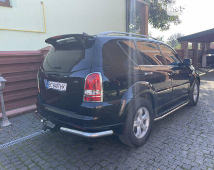 Черный Cанг Йонг Рекстон, объемом двигателя 2.7 л и пробегом 245 тыс. км за 10200 $, фото 4 на Automoto.ua