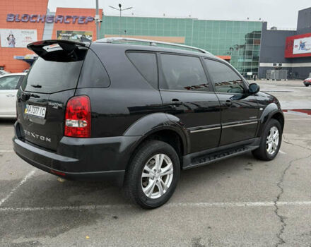 Черный Cанг Йонг Рекстон, объемом двигателя 2.7 л и пробегом 219 тыс. км за 10800 $, фото 6 на Automoto.ua