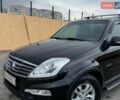 Черный Cанг Йонг Рекстон, объемом двигателя 2.7 л и пробегом 260 тыс. км за 10400 $, фото 2 на Automoto.ua