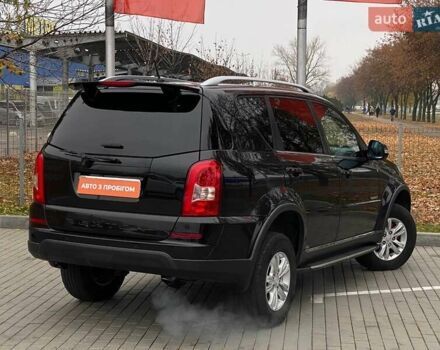 Черный Cанг Йонг Рекстон, объемом двигателя 2.7 л и пробегом 201 тыс. км за 10900 $, фото 5 на Automoto.ua