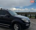 Черный Cанг Йонг Рекстон, объемом двигателя 2.7 л и пробегом 260 тыс. км за 10400 $, фото 6 на Automoto.ua