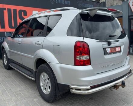 Чорний Cанг Йонг Rexton, об'ємом двигуна 2.7 л та пробігом 71 тис. км за 9500 $, фото 7 на Automoto.ua