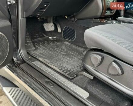 Чорний Cанг Йонг Rexton, об'ємом двигуна 2.7 л та пробігом 260 тис. км за 10400 $, фото 32 на Automoto.ua