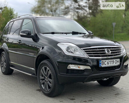 Чорний Cанг Йонг Rexton, об'ємом двигуна 2 л та пробігом 230 тис. км за 14500 $, фото 1 на Automoto.ua