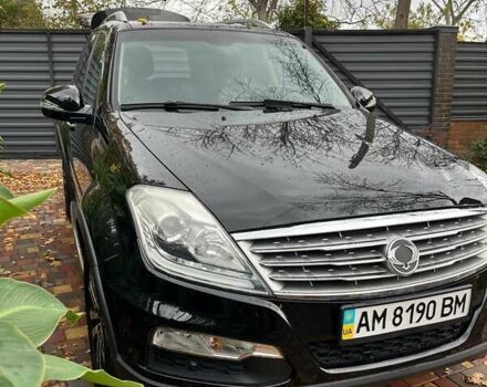 Черный Cанг Йонг Рекстон, объемом двигателя 2.7 л и пробегом 149 тыс. км за 12000 $, фото 5 на Automoto.ua