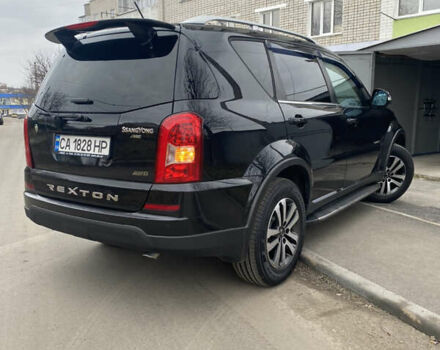 Чорний Cанг Йонг Rexton, об'ємом двигуна 2.7 л та пробігом 116 тис. км за 14000 $, фото 27 на Automoto.ua