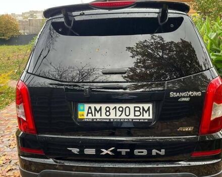 Черный Cанг Йонг Рекстон, объемом двигателя 2.7 л и пробегом 149 тыс. км за 12000 $, фото 6 на Automoto.ua