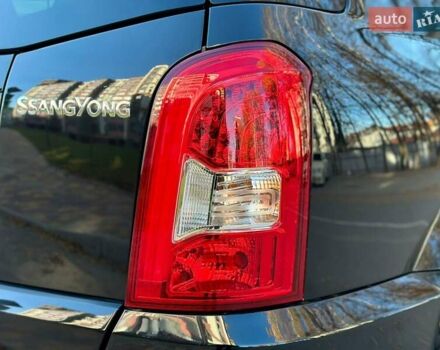 Чорний Cанг Йонг Rexton, об'ємом двигуна 2 л та пробігом 259 тис. км за 12999 $, фото 21 на Automoto.ua