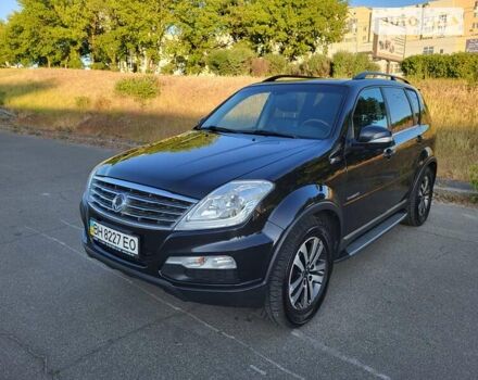 Чорний Cанг Йонг Rexton, об'ємом двигуна 2.7 л та пробігом 118 тис. км за 13000 $, фото 6 на Automoto.ua