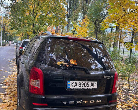 Чорний Cанг Йонг Rexton, об'ємом двигуна 2.7 л та пробігом 111 тис. км за 12500 $, фото 3 на Automoto.ua