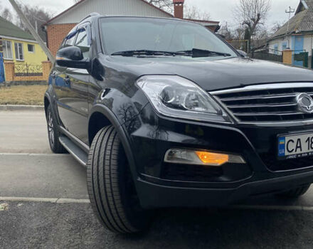 Чорний Cанг Йонг Rexton, об'ємом двигуна 2.7 л та пробігом 116 тис. км за 14000 $, фото 30 на Automoto.ua