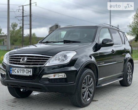 Чорний Cанг Йонг Rexton, об'ємом двигуна 2 л та пробігом 230 тис. км за 14500 $, фото 5 на Automoto.ua