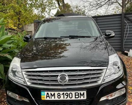 Черный Cанг Йонг Рекстон, объемом двигателя 2.7 л и пробегом 149 тыс. км за 12000 $, фото 2 на Automoto.ua