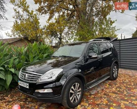 Черный Cанг Йонг Рекстон, объемом двигателя 2.7 л и пробегом 149 тыс. км за 12000 $, фото 4 на Automoto.ua