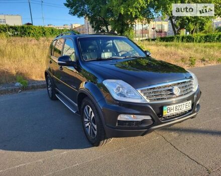 Чорний Cанг Йонг Rexton, об'ємом двигуна 2.7 л та пробігом 118 тис. км за 13000 $, фото 17 на Automoto.ua