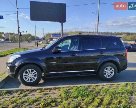 Черный Cанг Йонг Рекстон, объемом двигателя 2 л и пробегом 158 тыс. км за 13800 $, фото 7 на Automoto.ua