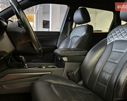 Черный Cанг Йонг Рекстон, объемом двигателя 2.16 л и пробегом 114 тыс. км за 22200 $, фото 8 на Automoto.ua